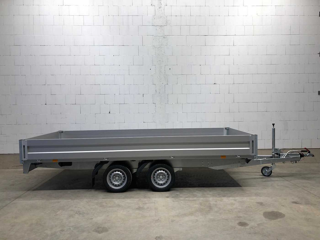 BOECKMANN HL-AL 4118/27 F Hochlader - Pritschenanhänger/ Plattformanhänger: das Bild 1 BOECKMANN HL-AL 4118/27 F Hochlader - Pritschenanhänger/ Plattformanhänger: das Bild 1