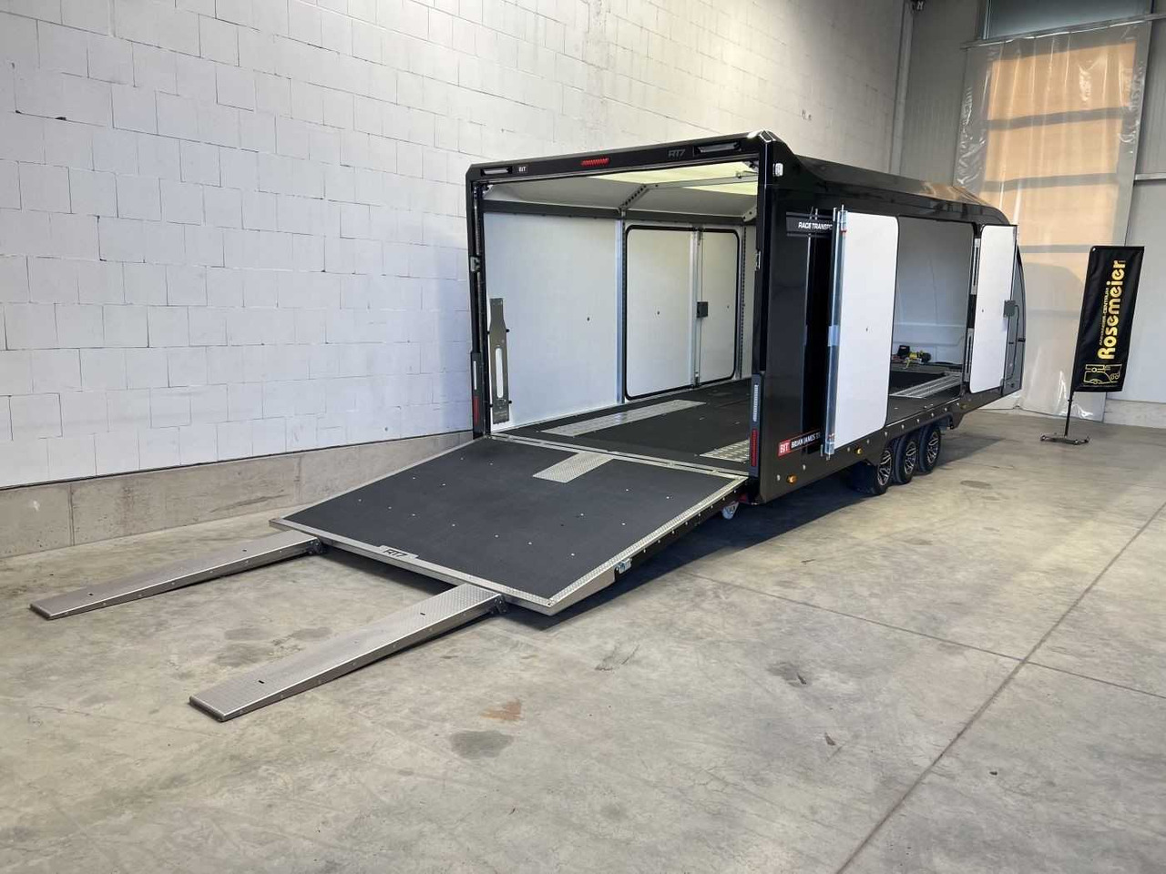 BRIAN_JAMES Race Transporter 7 Autotransporter geschlossen - Autotransporter Anhänger: das Bild 2 BRIAN_JAMES Race Transporter 7 Autotransporter geschlossen - Autotransporter Anhänger: das Bild 2