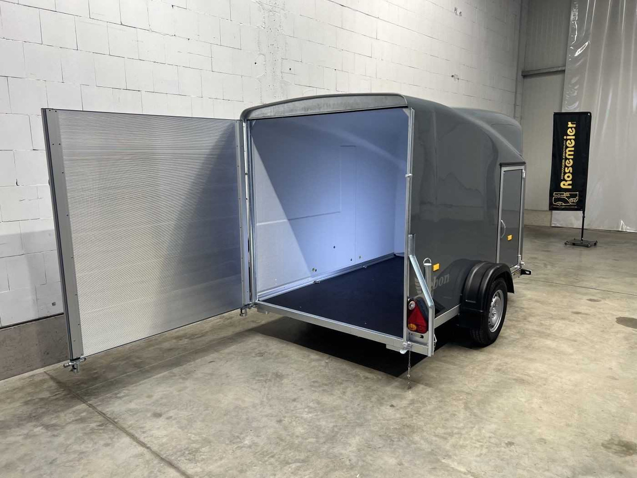 CHEVAL LIBERTE DEBON Cargo 1300.02+Tür Kofferanhänger - Koffer Anhänger: das Bild 5 CHEVAL LIBERTE DEBON Cargo 1300.02+Tür Kofferanhänger - Koffer Anhänger: das Bild 5