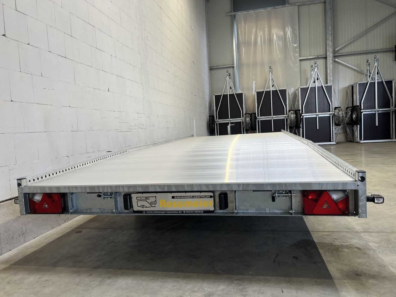 HULCO Carax-3 3500 Autotransporter - Autotransporter Anhänger: das Bild 4 HULCO Carax-3 3500 Autotransporter - Autotransporter Anhänger: das Bild 4