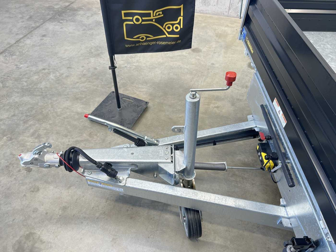Kipper Anhänger neu kaufen HUMBAUR HTK 3500.31 Stahl Black Dreiseitenkipper: das Bild 23