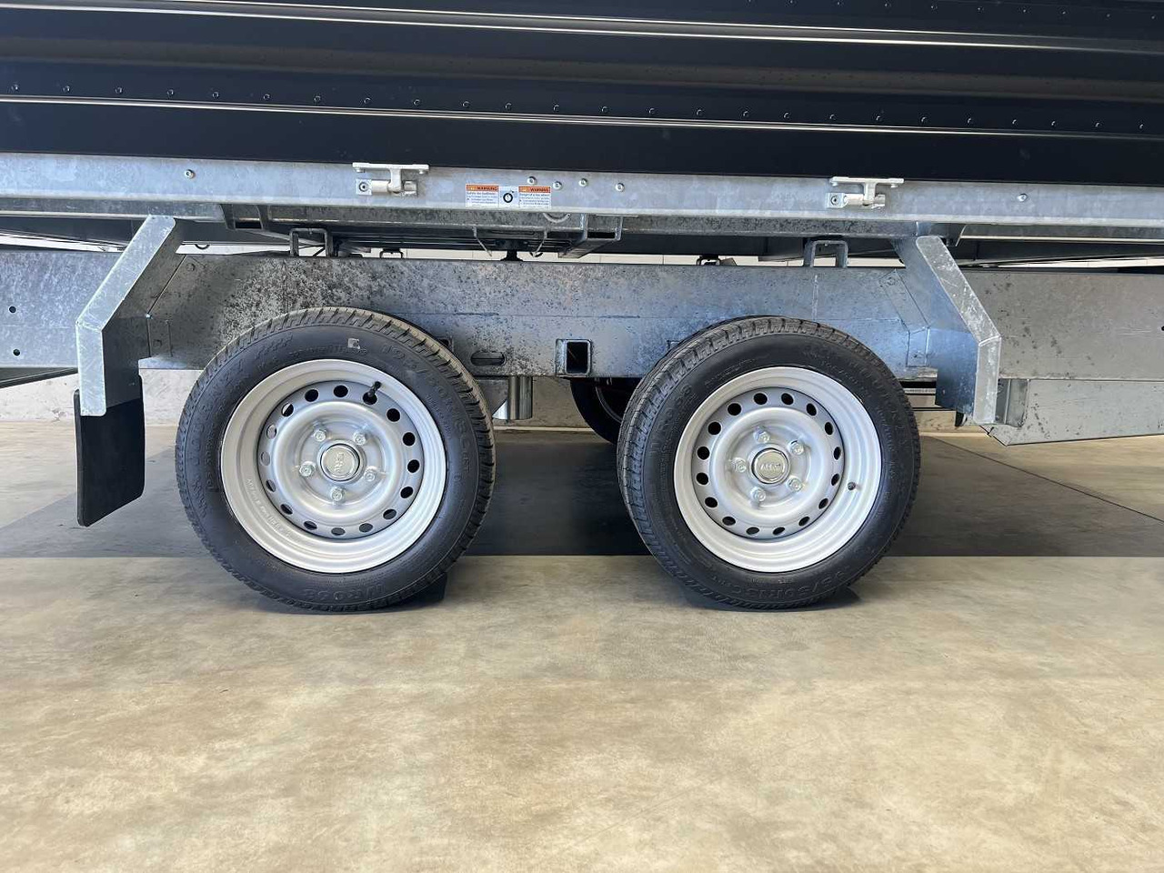 Kipper Anhänger neu kaufen HUMBAUR HTK 3500.31 Stahl Black Dreiseitenkipper: das Bild 22