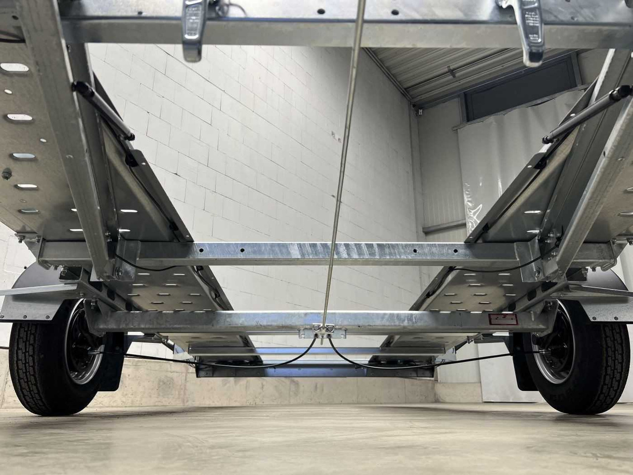Autotransporter Anhänger neu kaufen MARTZ Tieflader 350 1,8T Autotransporter: das Bild 29