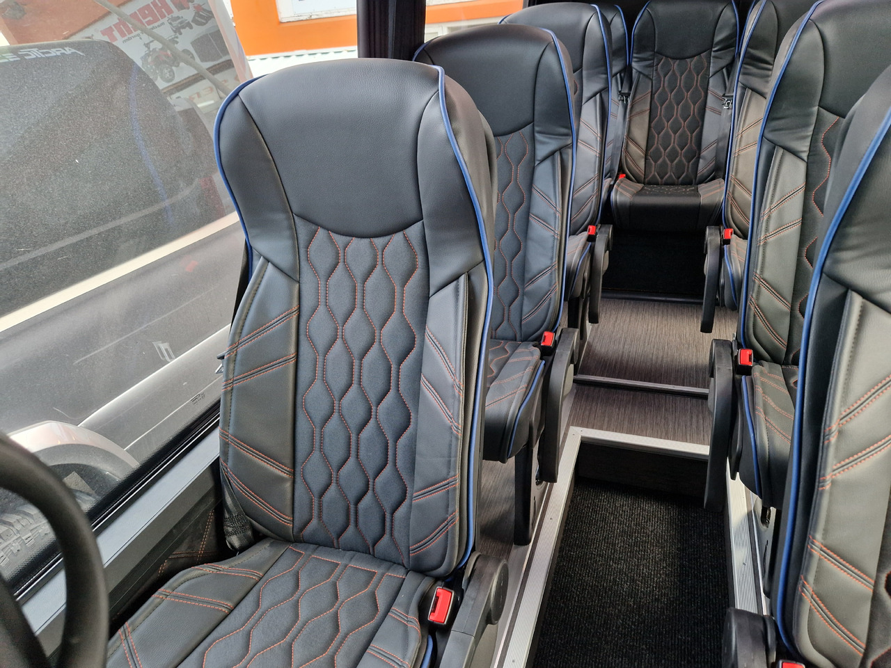 Kleinbus, Personentransporter neu kaufen MERCEDES-BENZ Sprinter 519 4x4 high and low drive: das Bild 13