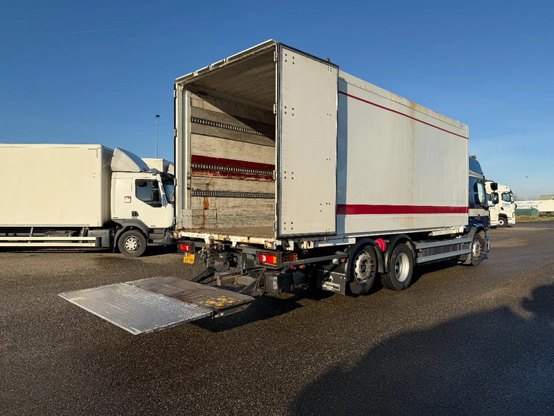 Renault Premium 380.26 6X2 BDF with box and lift - Koffer LKW: das Bild 3 Renault Premium 380.26 6X2 BDF with box and lift - Koffer LKW: das Bild 3