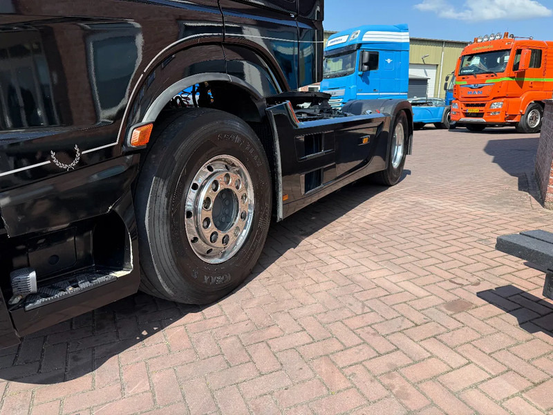 Mercedes-Benz Actros 1853 LS 4X2 "BLACK PEARL" EURO6D / FULL OPTIONS / RETARDER / ALCOA / LEATHER INTERIOR / ETC..... PERFECT CONDTION!!!!! - Sattelzugmaschine: das Bild 3 Mercedes-Benz Actros 1853 LS 4X2 "BLACK PEARL" EURO6D / FULL OPTIONS / RETARDER / ALCOA / LEATHER INTERIOR / ETC..... PERFECT CONDTION!!!!! - Sattelzugmaschine: das Bild 3