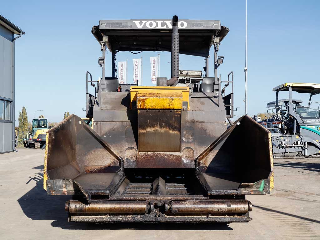 Asphaltfertiger/ Straßenfertiger VOLVO ABG 6820: das Bild 9