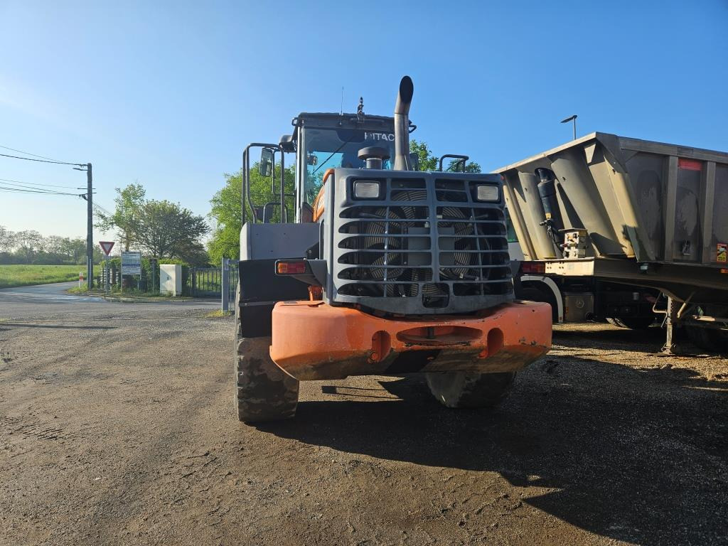 HITACHI ZW 220 - Radlader: das Bild 5 HITACHI ZW 220 - Radlader: das Bild 5