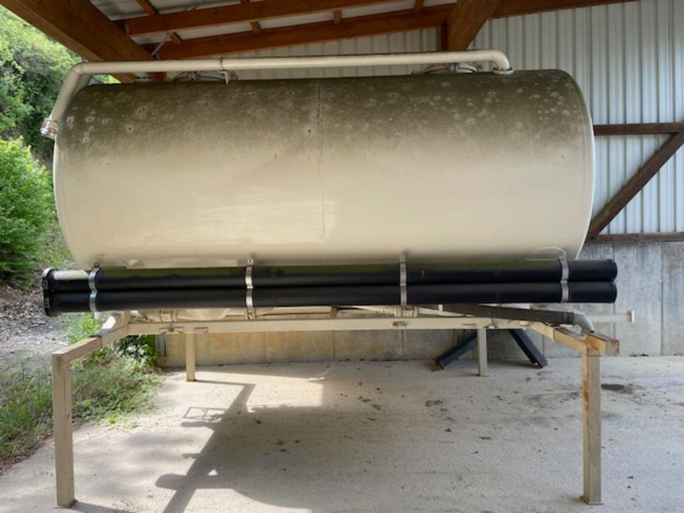 Wechselbrücke mit Silobehälter für den Mehltransport - Tankcontainer: das Bild 2 Wechselbrücke mit Silobehälter für den Mehltransport - Tankcontainer: das Bild 2