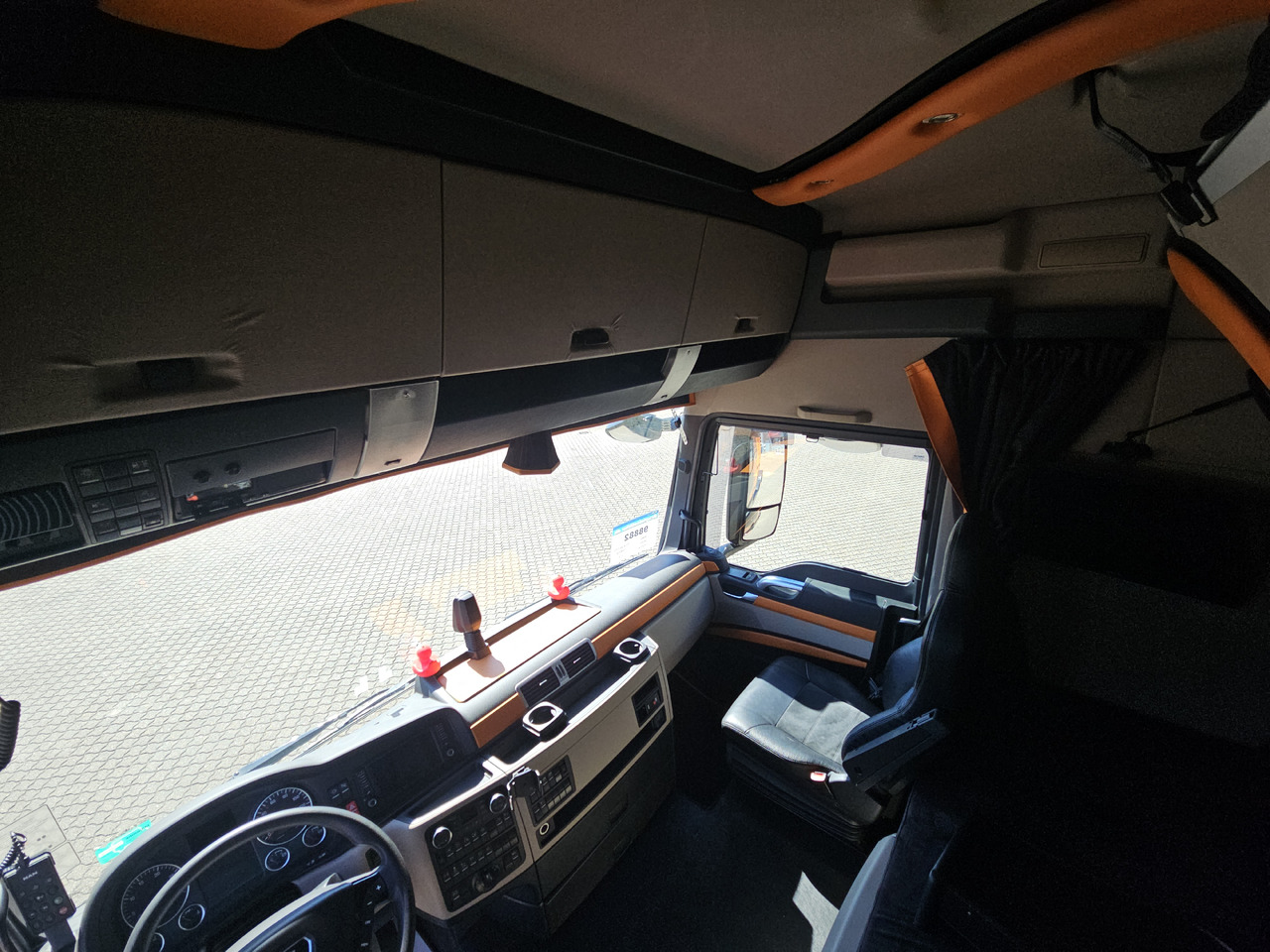 Sattelzugmaschine MAN TGX 26.510: das Bild 14