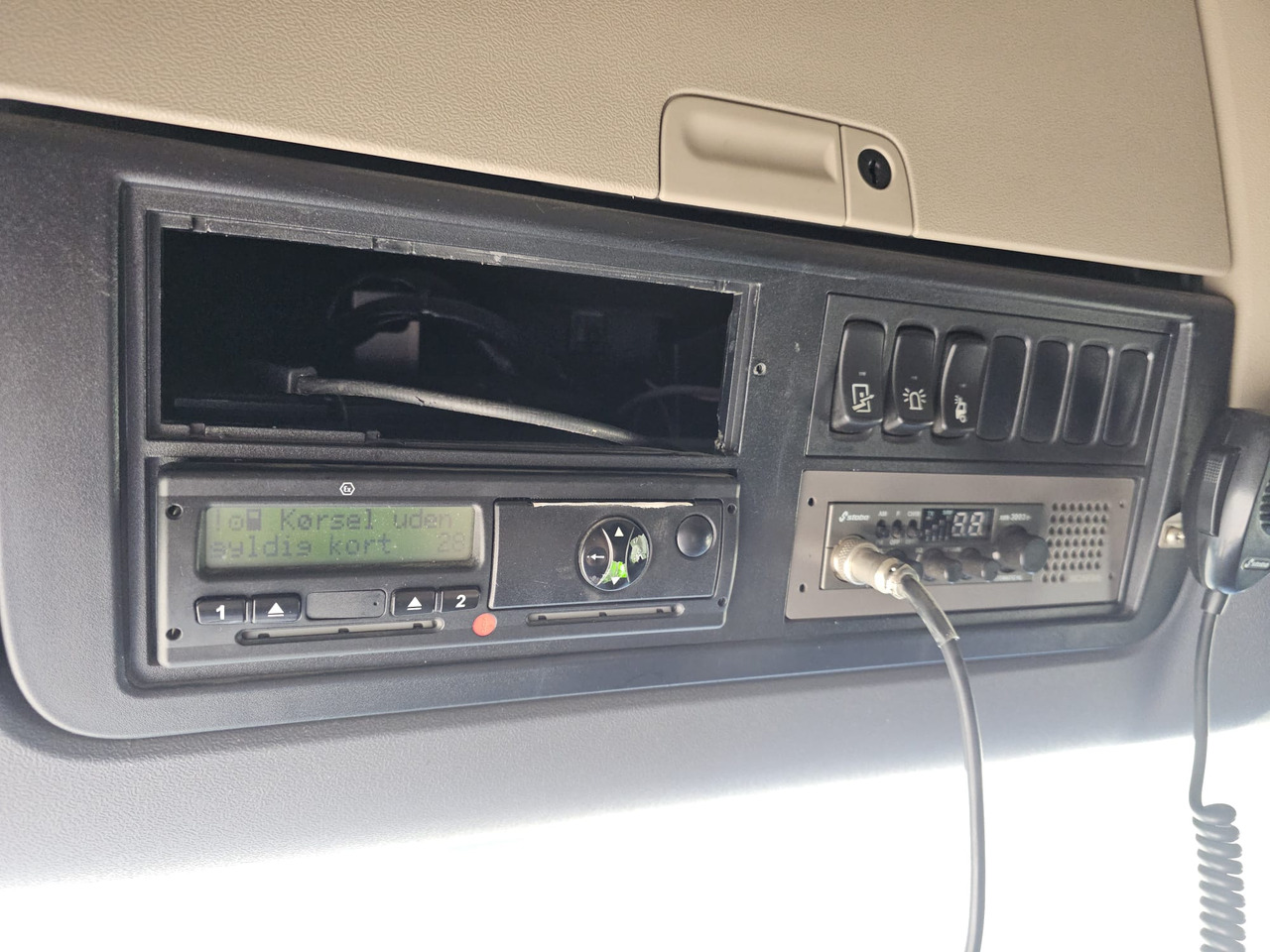 Abrollkipper Scania R560: das Bild 31