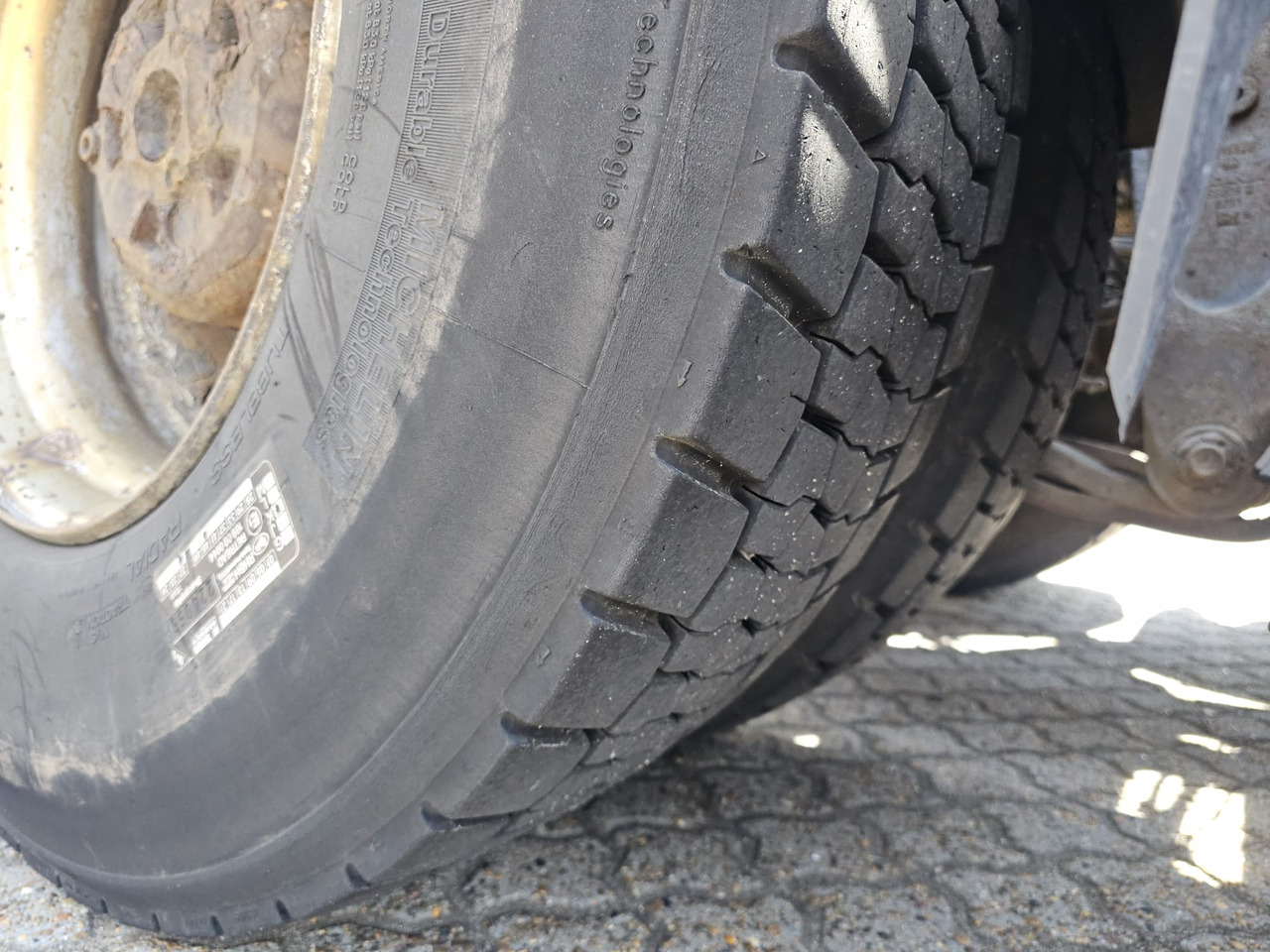 Abrollkipper Scania R560: das Bild 29