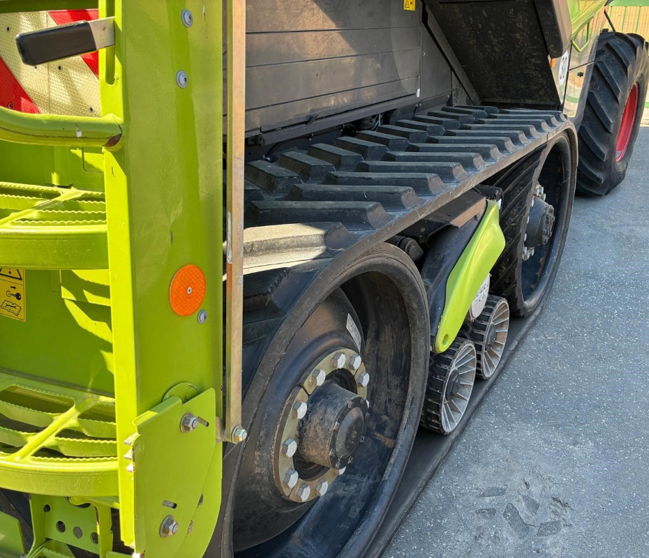 CLAAS Lexion 760TT - Mähdrescher: das Bild 2 CLAAS Lexion 760TT - Mähdrescher: das Bild 2