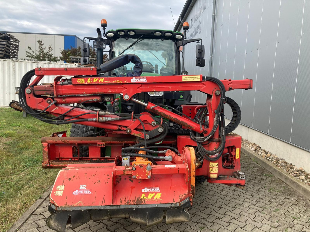 John Deere 6110R - Traktor: das Bild 2 John Deere 6110R - Traktor: das Bild 2