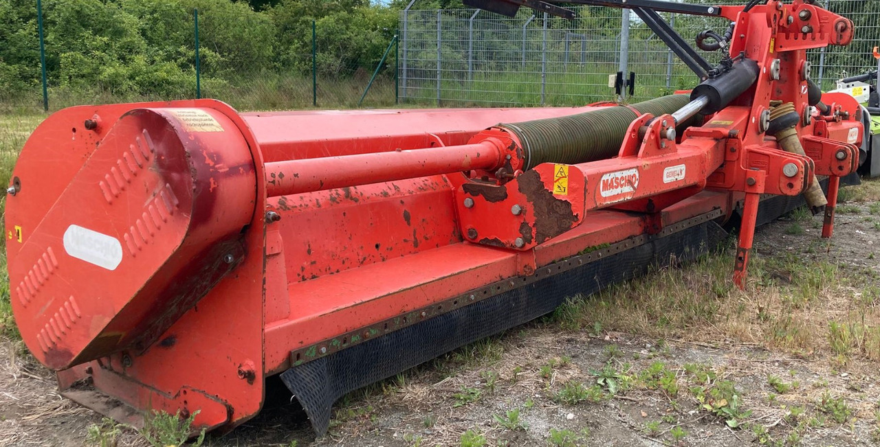Maschio Gemella 620 - Schlegelmäher: das Bild 2 Maschio Gemella 620 - Schlegelmäher: das Bild 2