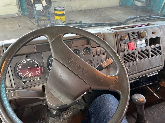 Pritsche Transporter Iveco ML 75 E Pritsche mit Atlas Ladekran 60.1: das Bild 17