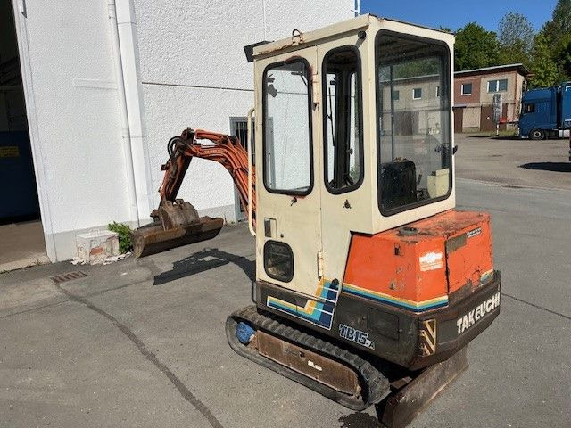 Takeuchi T B 15 A - Minibagger: das Bild 3 Takeuchi T B 15 A - Minibagger: das Bild 3