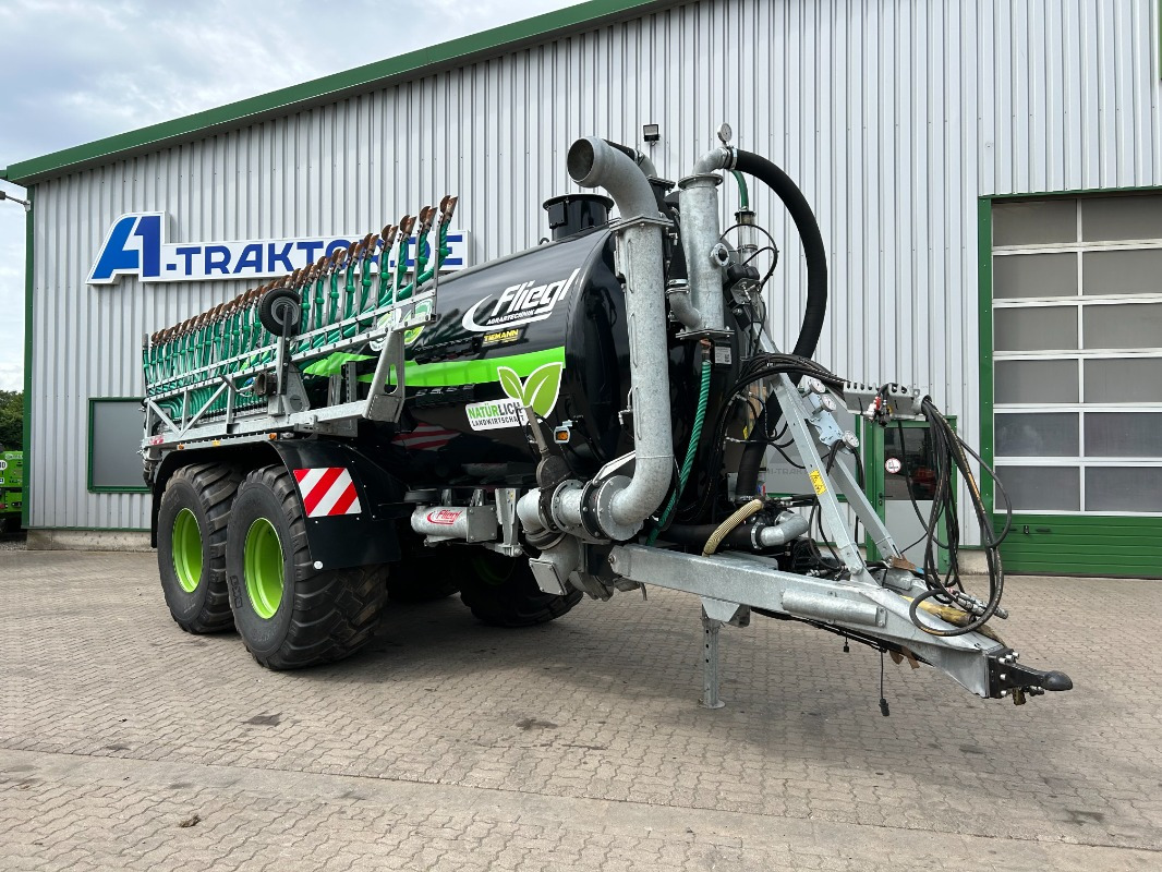 Fliegl VFW 18000 MAXX LINE PLUS - Düngetechnik: das Bild 1 Fliegl VFW 18000 MAXX LINE PLUS - Düngetechnik: das Bild 1