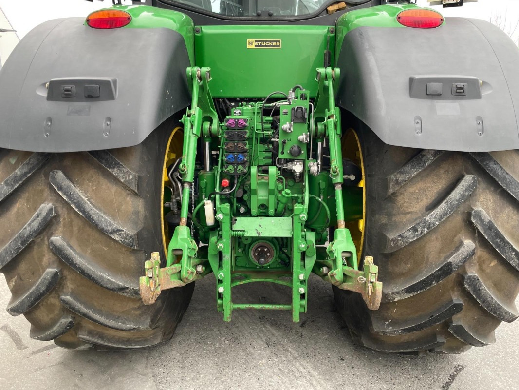 John Deere 8270R - Traktor: das Bild 5 John Deere 8270R - Traktor: das Bild 5