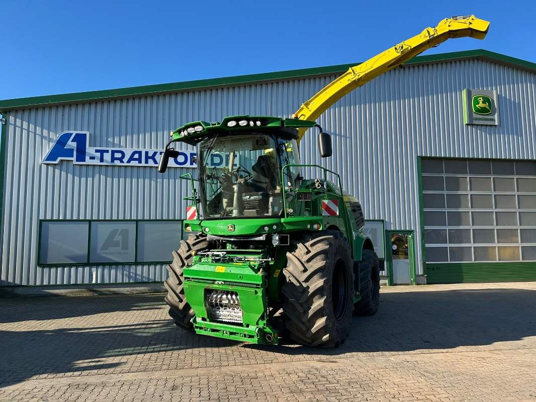 John Deere 8400i - Erntemaschine: das Bild 1 John Deere 8400i - Erntemaschine: das Bild 1