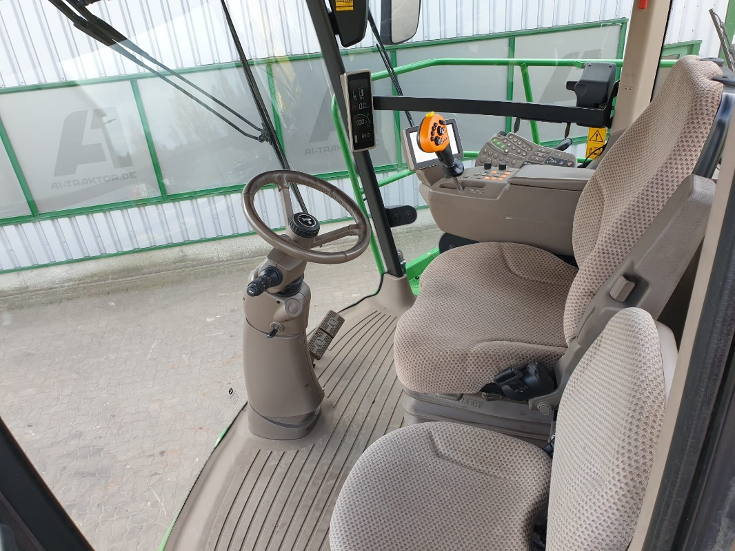 John Deere 8600 - Erntemaschine: das Bild 5 John Deere 8600 - Erntemaschine: das Bild 5