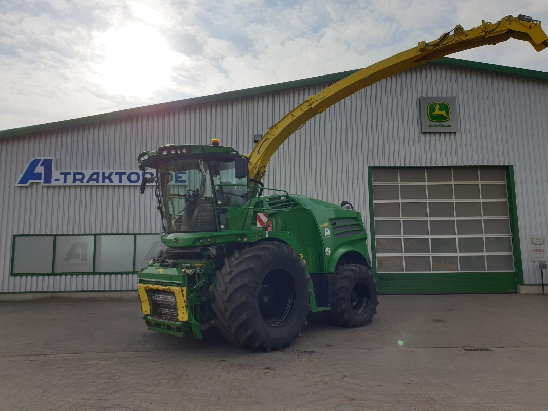 John Deere 8600 - Erntemaschine: das Bild 1 John Deere 8600 - Erntemaschine: das Bild 1