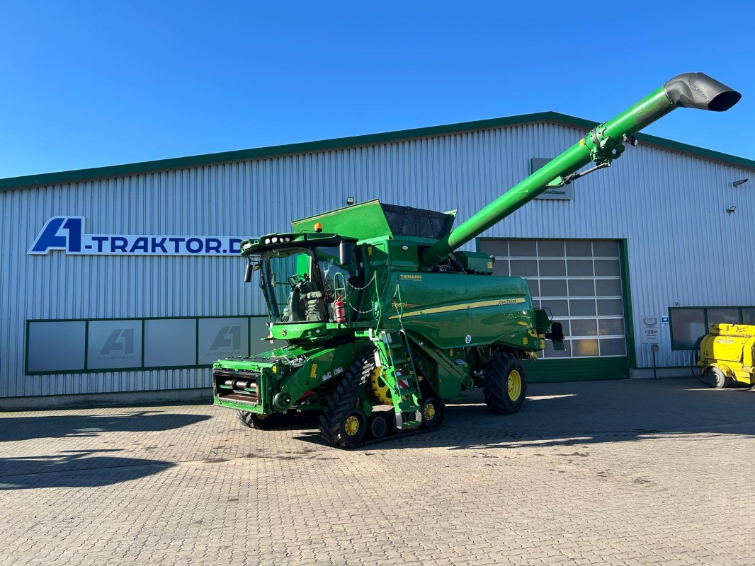 John Deere T660 - Mähdrescher: das Bild 1 John Deere T660 - Mähdrescher: das Bild 1