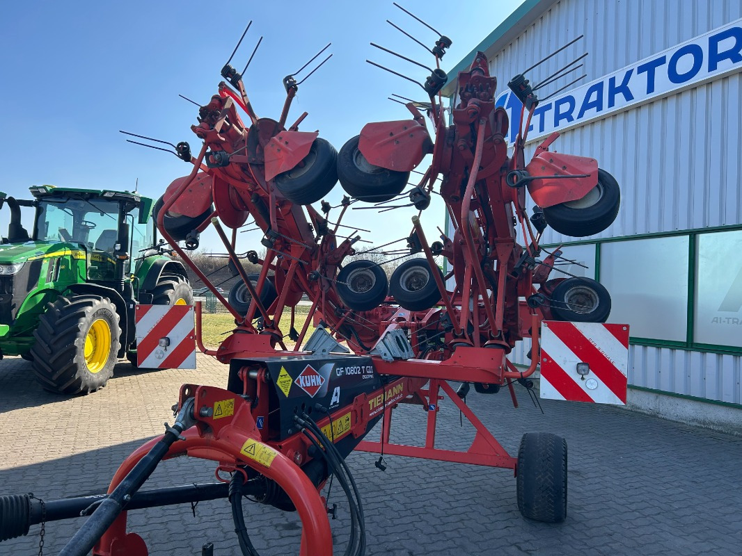 Kuhn GF 10802 T-G II - Heuwender/ Wenderechen: das Bild 5 Kuhn GF 10802 T-G II - Heuwender/ Wenderechen: das Bild 5