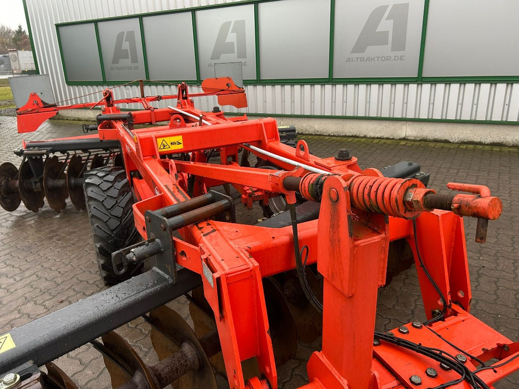 Kuhn HVA 26 - Scheibenegge: das Bild 3 Kuhn HVA 26 - Scheibenegge: das Bild 3