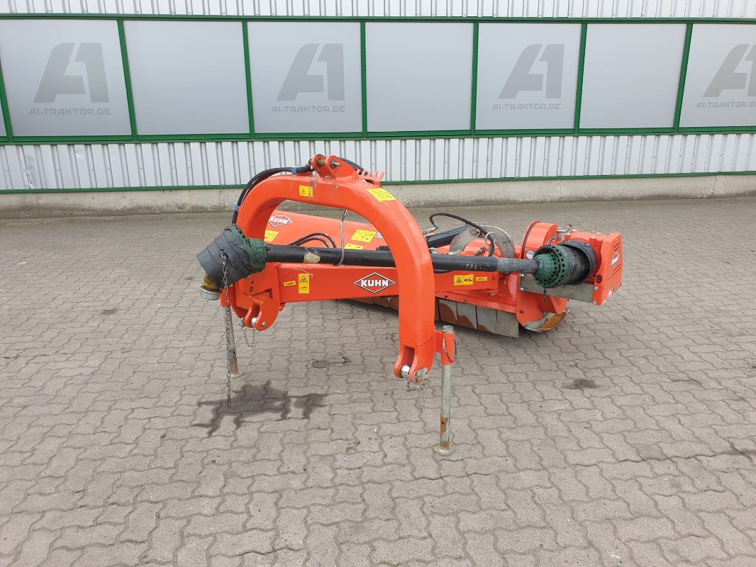 Kuhn TBES 262 **NEUE SCHLEGEL, WELLE NEU GEWUCHTET** - Schlegelmäher: das Bild 1 Kuhn TBES 262 **NEUE SCHLEGEL, WELLE NEU GEWUCHTET** - Schlegelmäher: das Bild 1