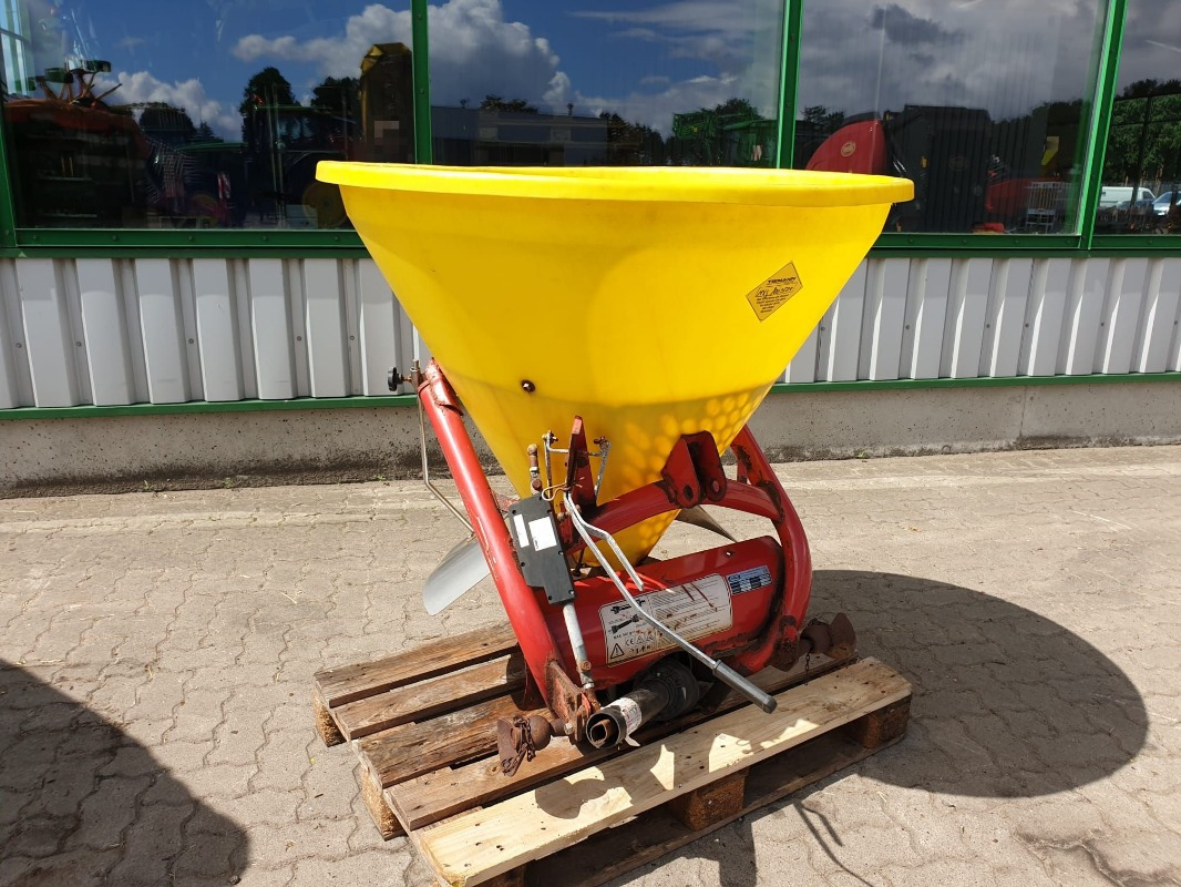 Saphir PLS 500/2013 - Salzstreuer: das Bild 3 Saphir PLS 500/2013 - Salzstreuer: das Bild 3