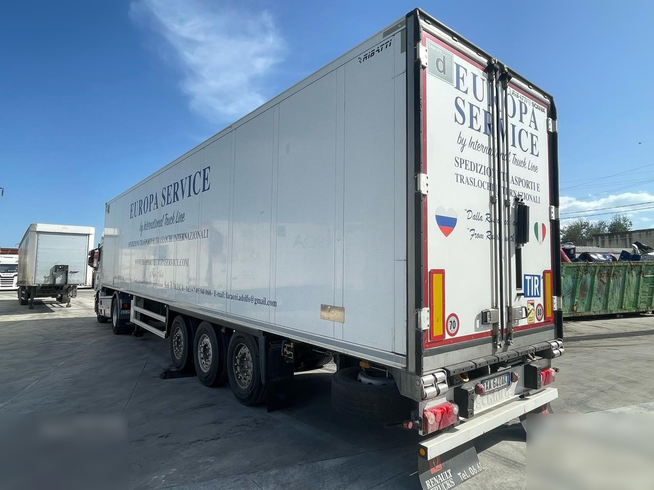 SCHMITZ CARGOBULL - Kühlkoffer Auflieger: das Bild 2 SCHMITZ CARGOBULL - Kühlkoffer Auflieger: das Bild 2