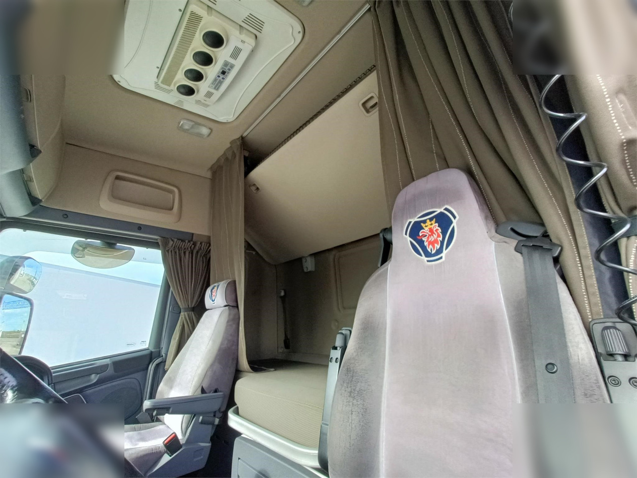 SCANIA R450 - Sattelzugmaschine: das Bild 5 SCANIA R450 - Sattelzugmaschine: das Bild 5