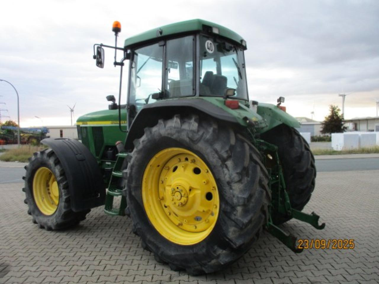 John Deere 7710 TLS Krichgang - Traktor: das Bild 2 John Deere 7710 TLS Krichgang - Traktor: das Bild 2