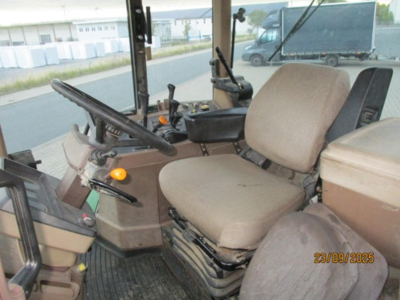 Traktor John Deere 7710 TLS  Krichgang: das Bild 9