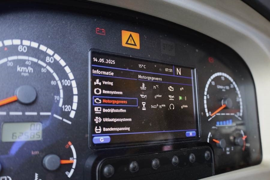 All-Terrain Kran Demag AC220-5 Dutch Registration, 10x6x10, 220t Capacity: das Bild 8