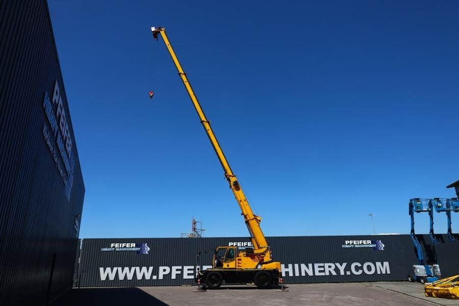 Demag AC30 City Diesel, 4x4x4 Drive, 30t Capacity, 25m M - All-Terrain Kran: das Bild 3 Demag AC30 City Diesel, 4x4x4 Drive, 30t Capacity, 25m M - All-Terrain Kran: das Bild 3
