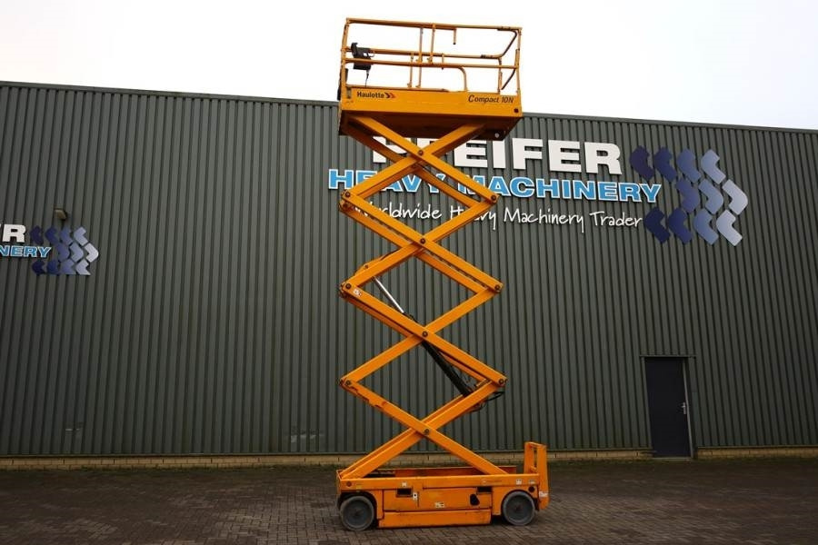 Haulotte Compact 10N Electric, 10m Working Height, 230kg Ca - Scherenbühne: das Bild 3 Haulotte Compact 10N Electric, 10m Working Height, 230kg Ca - Scherenbühne: das Bild 3