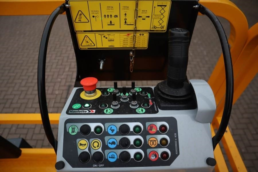 Haulotte Compact 12DX Valid Inspection, *Guarantee! Diesel, - Scherenbühne: das Bild 3 Haulotte Compact 12DX Valid Inspection, *Guarantee! Diesel, - Scherenbühne: das Bild 3