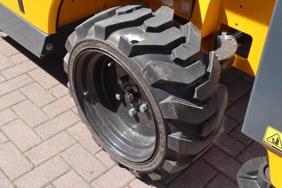 Haulotte Compact 12DX Valid Inspection, *Guarantee! Diesel, - Scherenbühne: das Bild 5 Haulotte Compact 12DX Valid Inspection, *Guarantee! Diesel, - Scherenbühne: das Bild 5