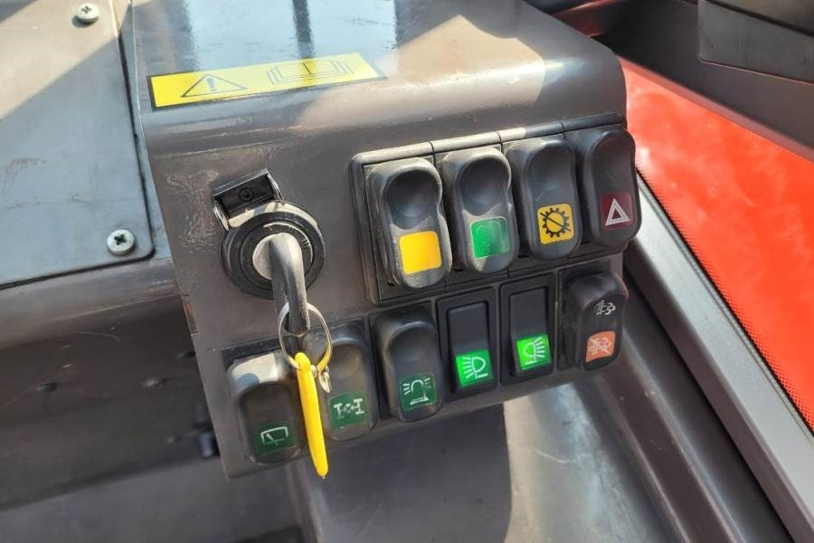 Geländestapler Manitou M30-4 Valid Inspection, *Guarantee, Diesel, 4x4 Dr: das Bild 10