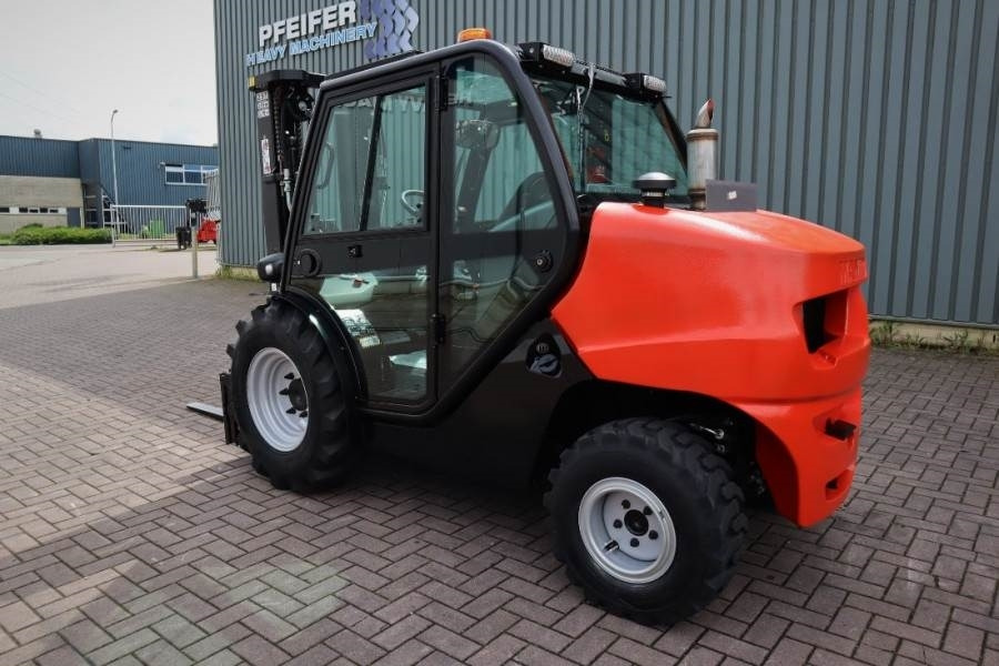 Manitou MC25-4 Valid Inspection, *Guarantee, Diesel, 4x4 D - Geländestapler: das Bild 4 Manitou MC25-4 Valid Inspection, *Guarantee, Diesel, 4x4 D - Geländestapler: das Bild 4