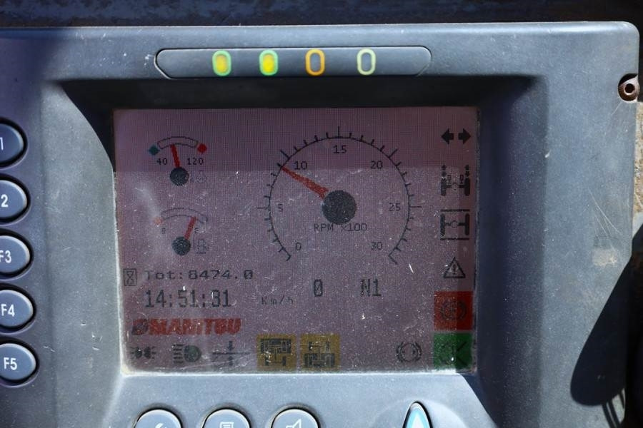 Manitou MRT3050 PRIVILEGE Diesel, 4x4 Drive And 4-Wheel St - Teleskoplader: das Bild 5 Manitou MRT3050 PRIVILEGE Diesel, 4x4 Drive And 4-Wheel St - Teleskoplader: das Bild 5