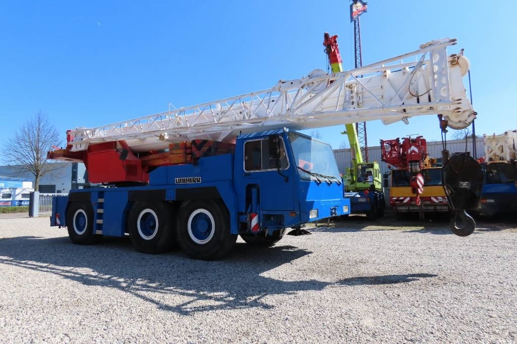 Liebherr LTM 1050-1 - All-Terrain Kran: das Bild 2 Liebherr LTM 1050-1 - All-Terrain Kran: das Bild 2