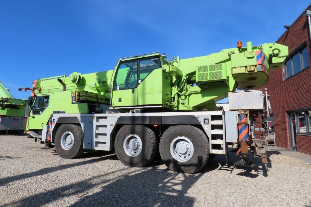 Liebherr LTM 1055-3.2 - All-Terrain Kran: das Bild 4 Liebherr LTM 1055-3.2 - All-Terrain Kran: das Bild 4