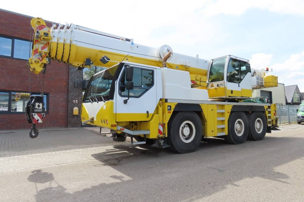Liebherr LTM 1055-3.2 - All-Terrain Kran: das Bild 1 Liebherr LTM 1055-3.2 - All-Terrain Kran: das Bild 1
