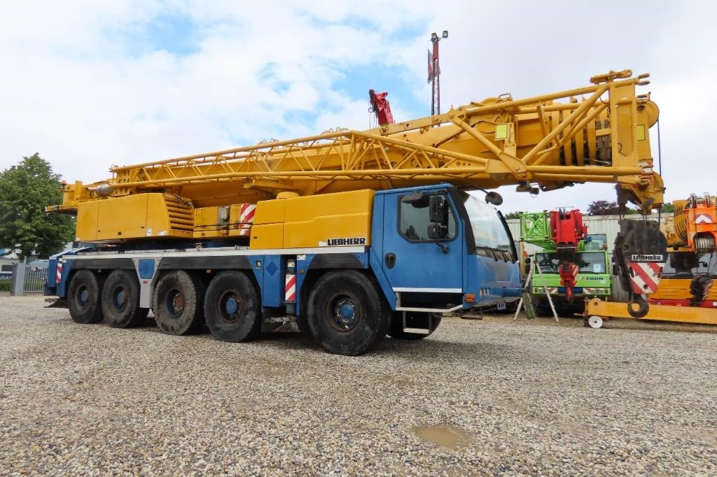 Liebherr LTM 1130-5.1 - All-Terrain Kran: das Bild 2 Liebherr LTM 1130-5.1 - All-Terrain Kran: das Bild 2