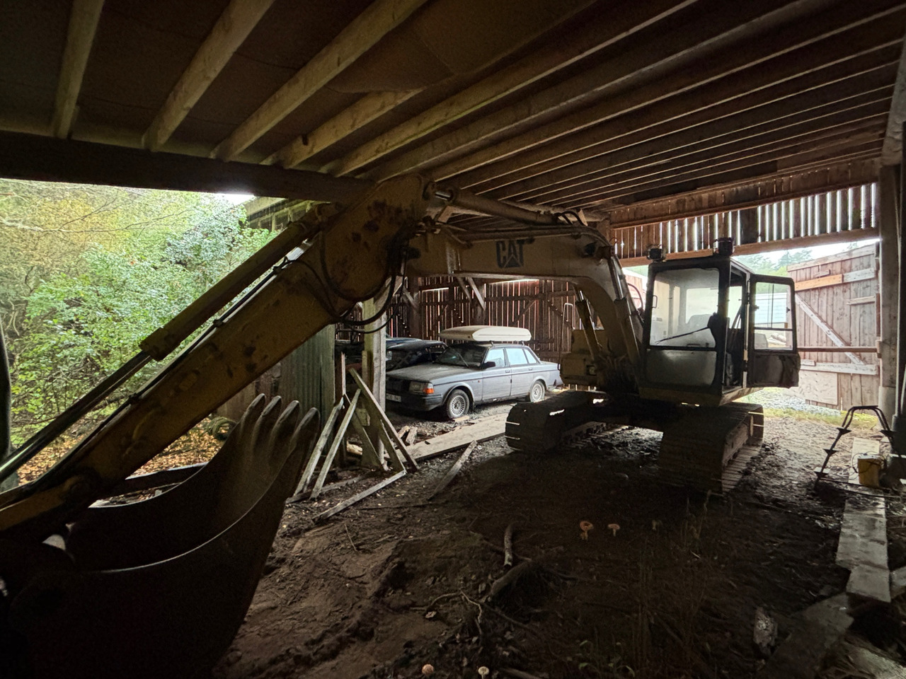 CAT E120B - Bagger: das Bild 1 CAT E120B - Bagger: das Bild 1