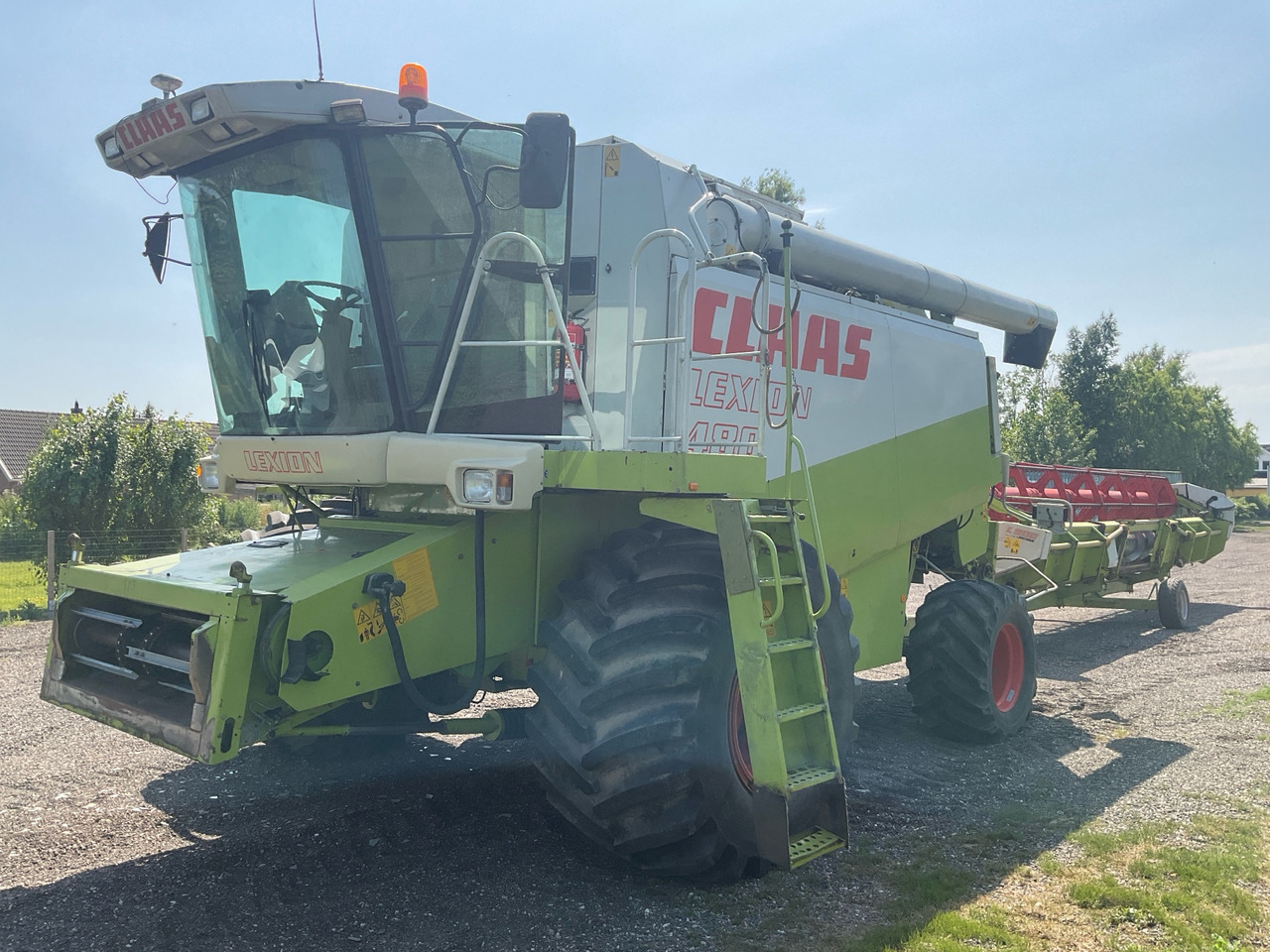 Claas Lexion 480 - Mähdrescher: das Bild 1 Claas Lexion 480 - Mähdrescher: das Bild 1