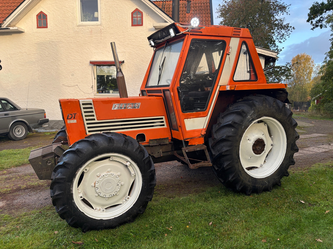 Fiat 780DT - Traktor: das Bild 1 Fiat 780DT - Traktor: das Bild 1